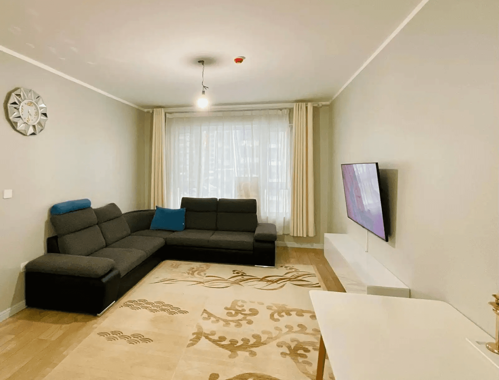 Тэнгис кино театр 2 өрөө байр 36m2